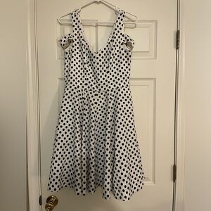 Betsey Johnson fit and flare dress size 8 with pockets